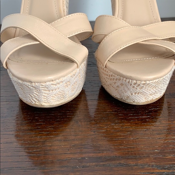 Charlotte Russe Nude Wedge Lace Size 10 - Picture 2 of 16